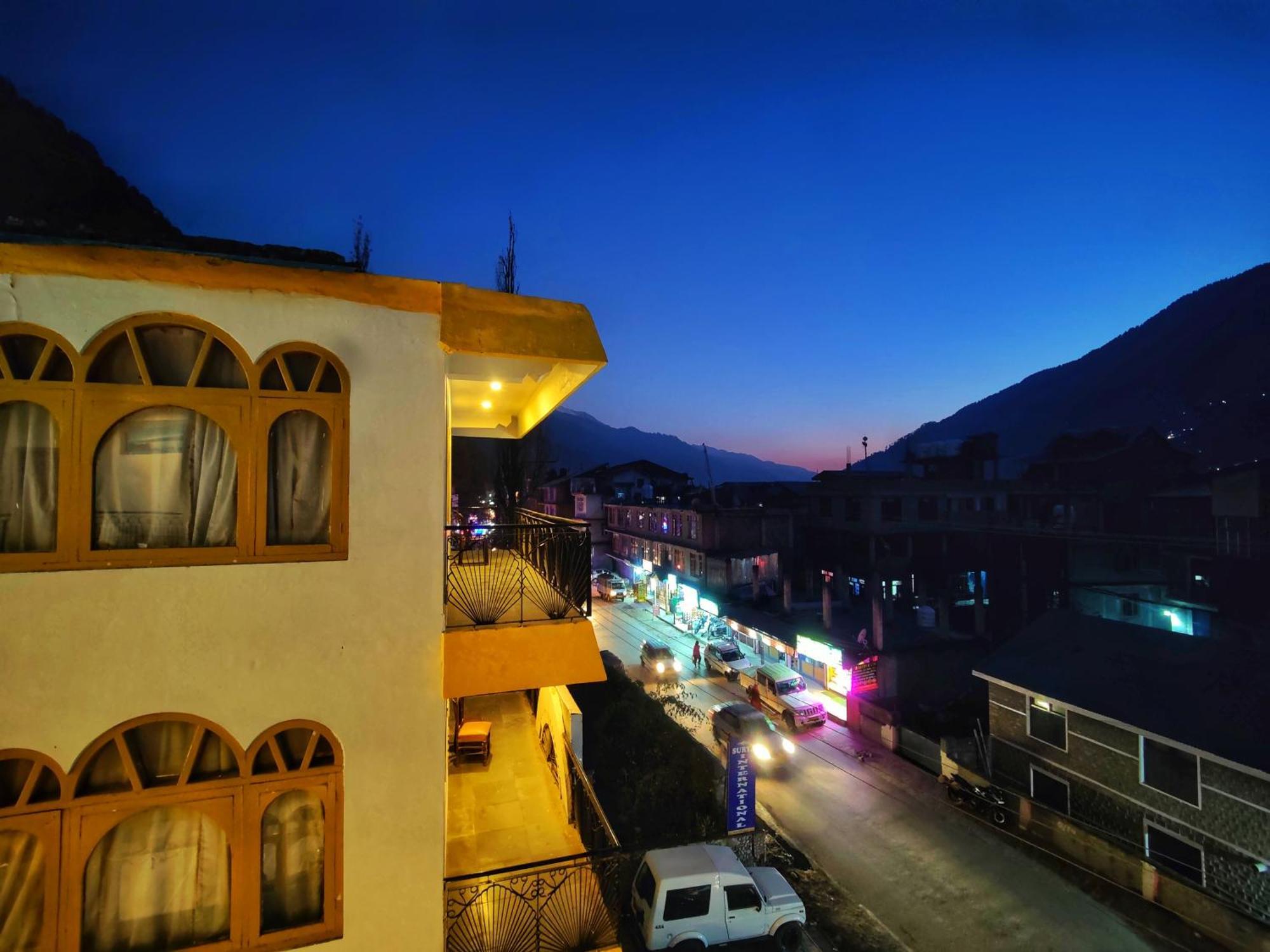Surya International Hotel Manali Near Mall Road Luaran gambar