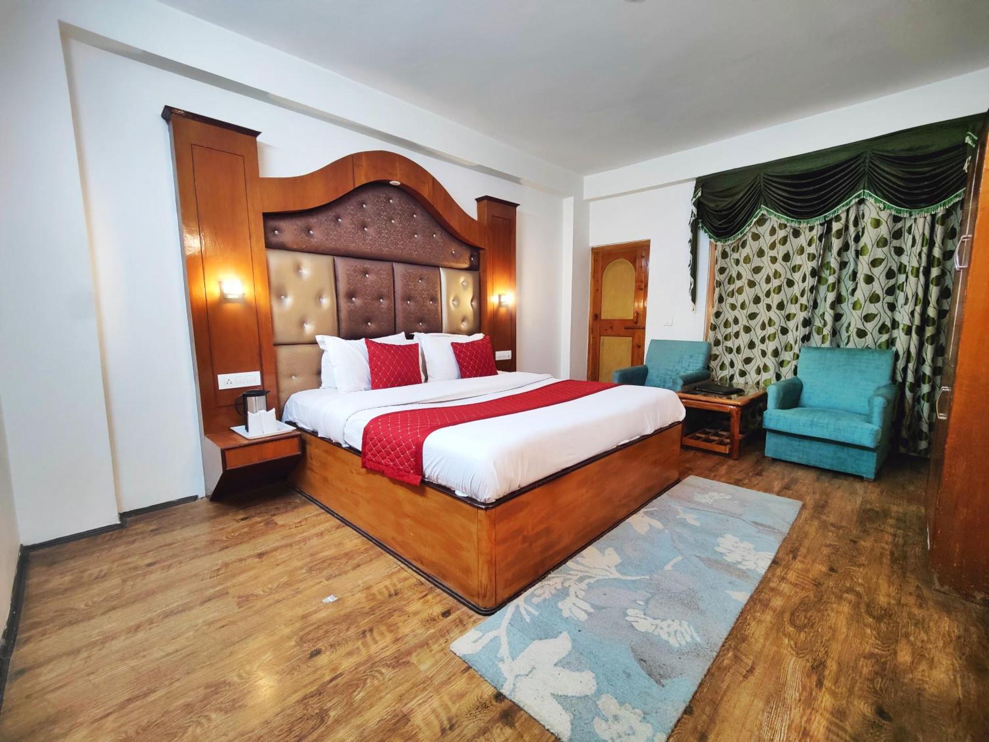Surya International Hotel Manali Near Mall Road Luaran gambar
