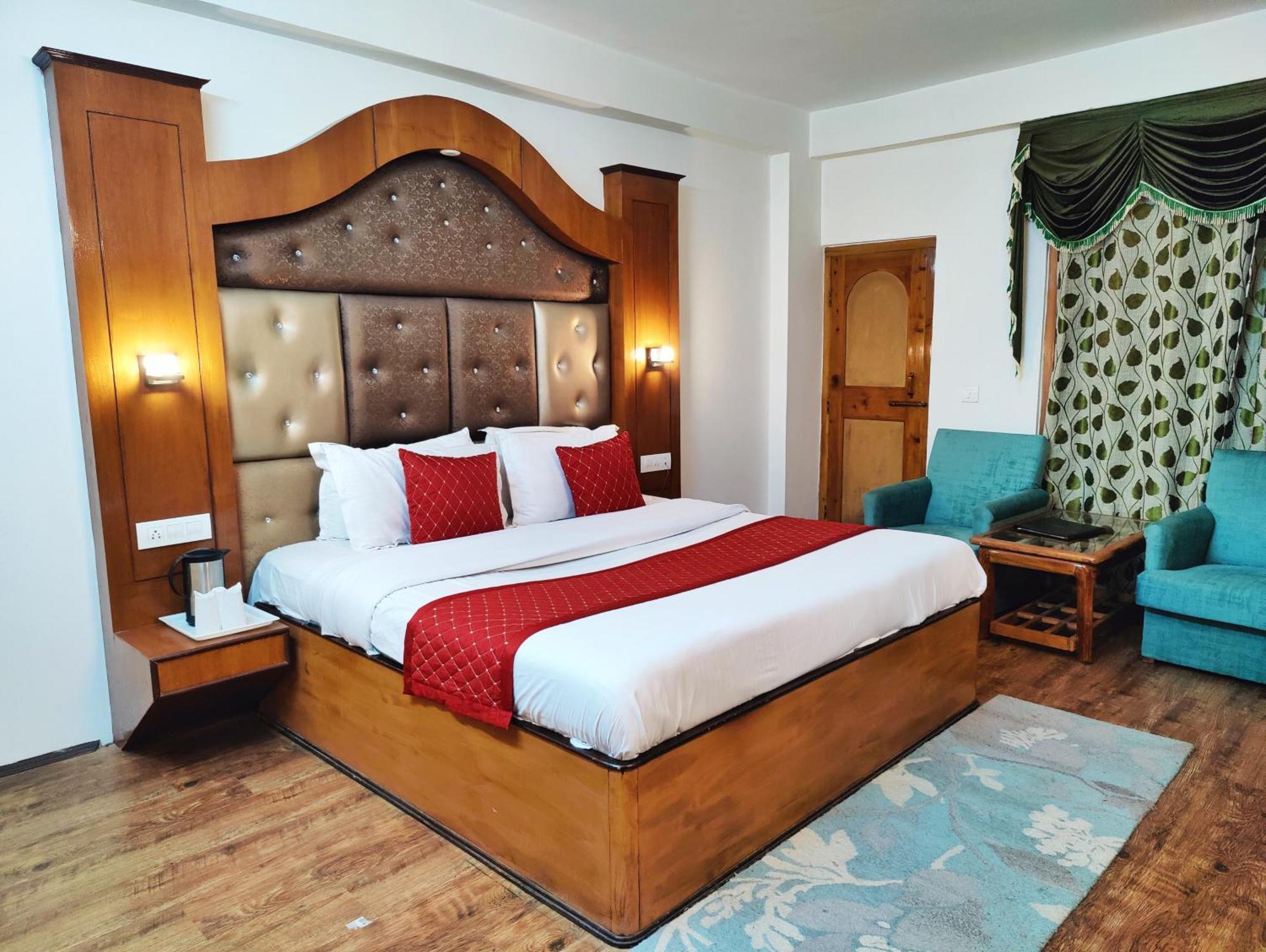 Surya International Hotel Manali Near Mall Road Luaran gambar