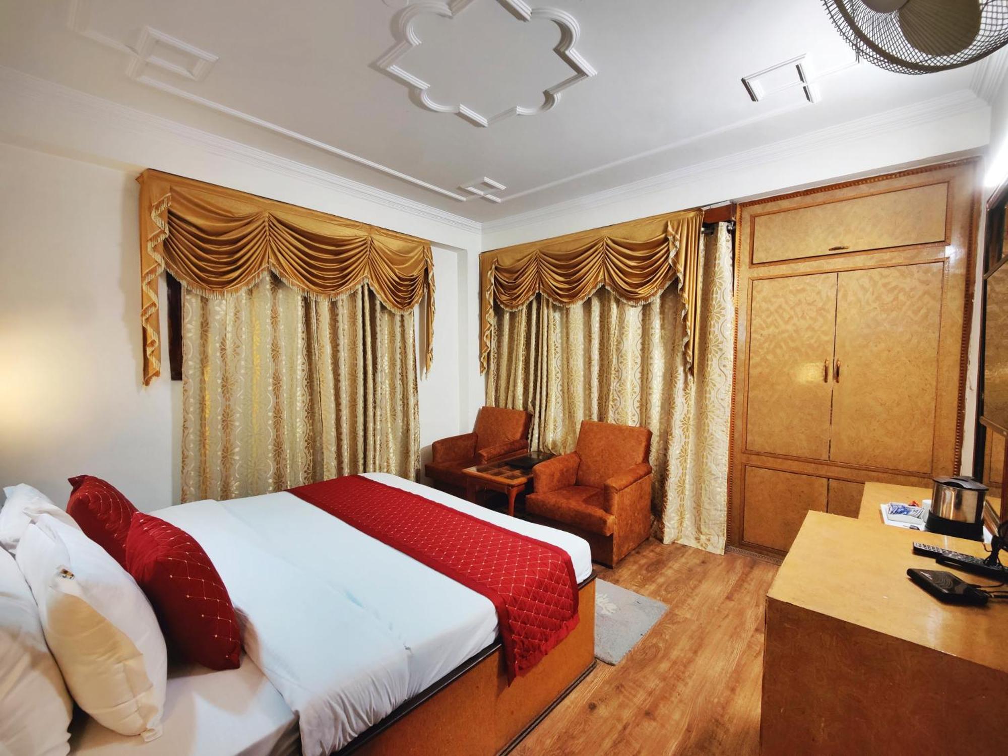 Surya International Hotel Manali Near Mall Road Luaran gambar