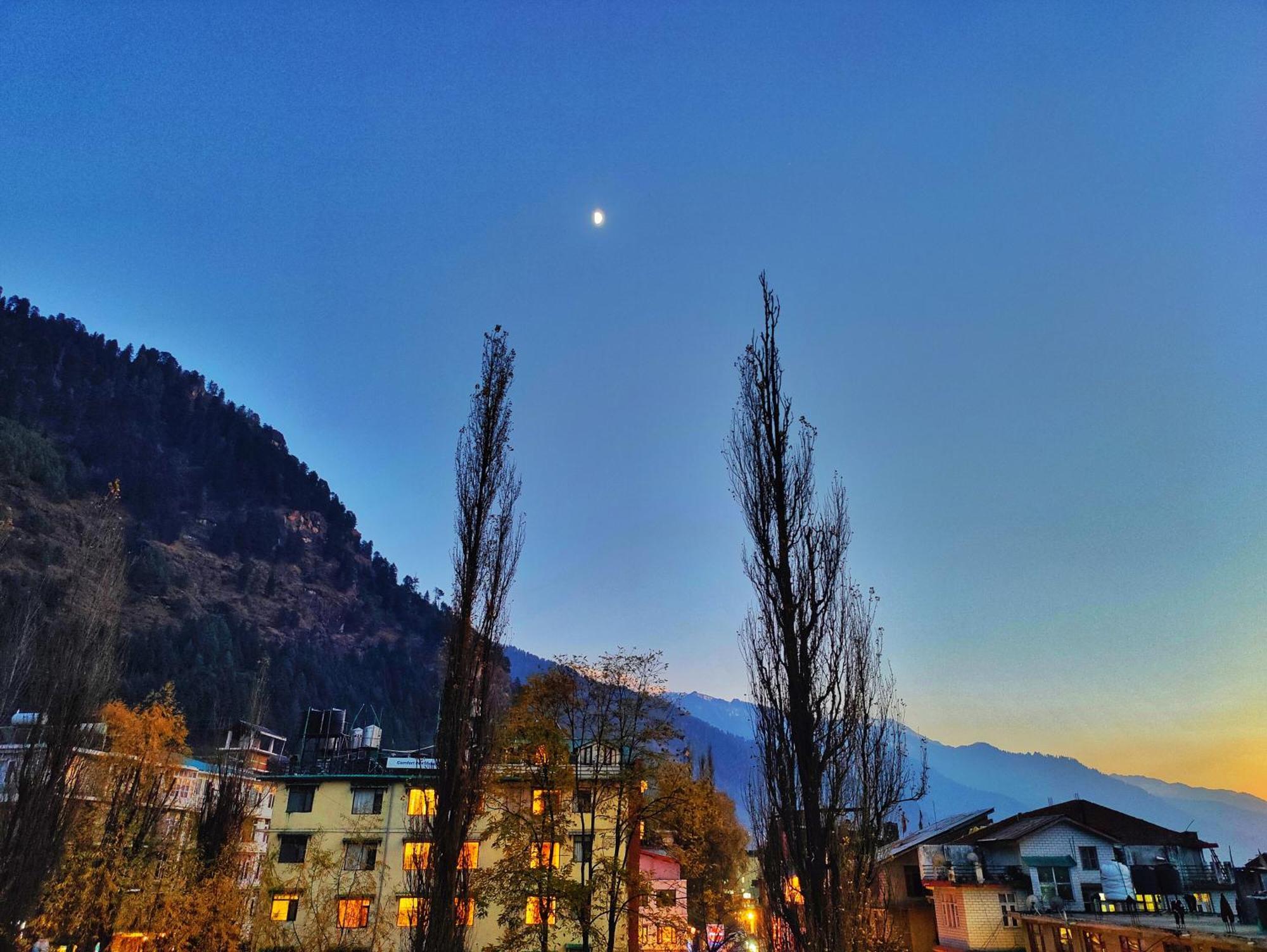 Surya International Hotel Manali Near Mall Road Luaran gambar