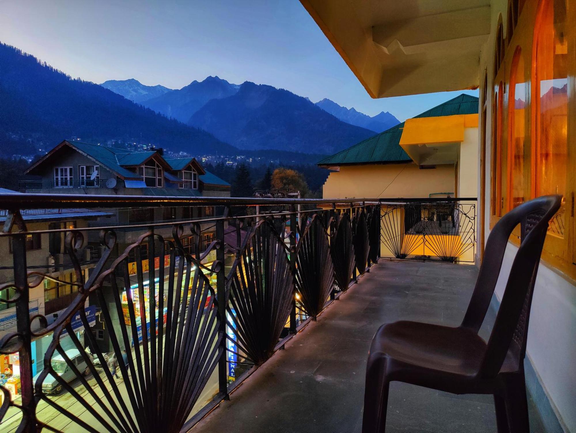 Surya International Hotel Manali Near Mall Road Luaran gambar