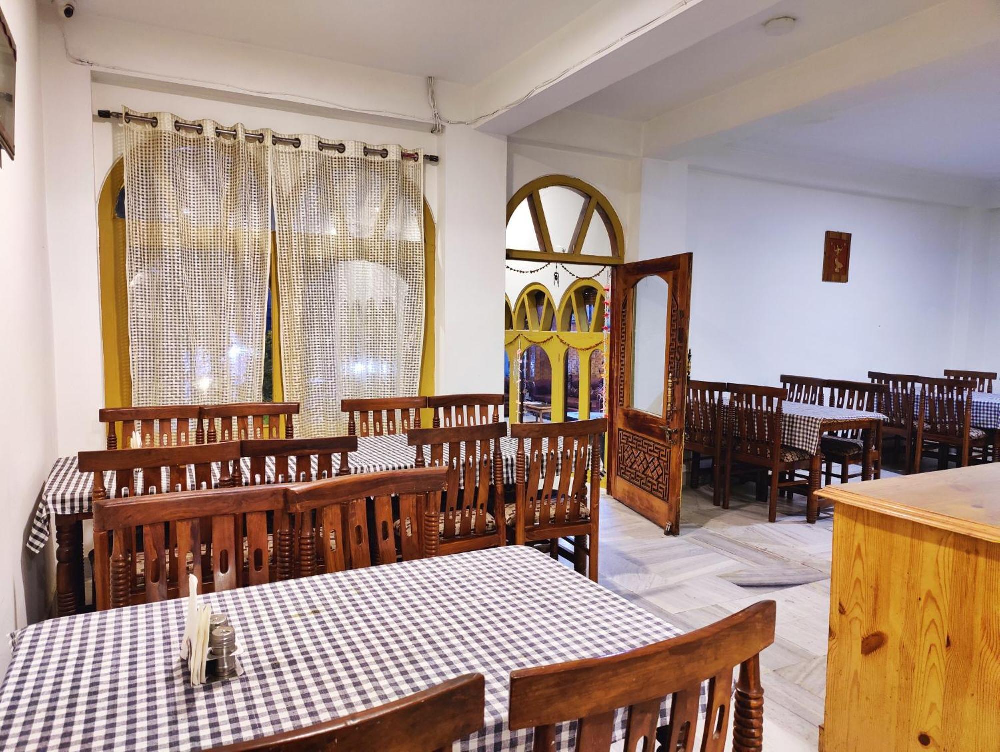 Surya International Hotel Manali Near Mall Road Luaran gambar