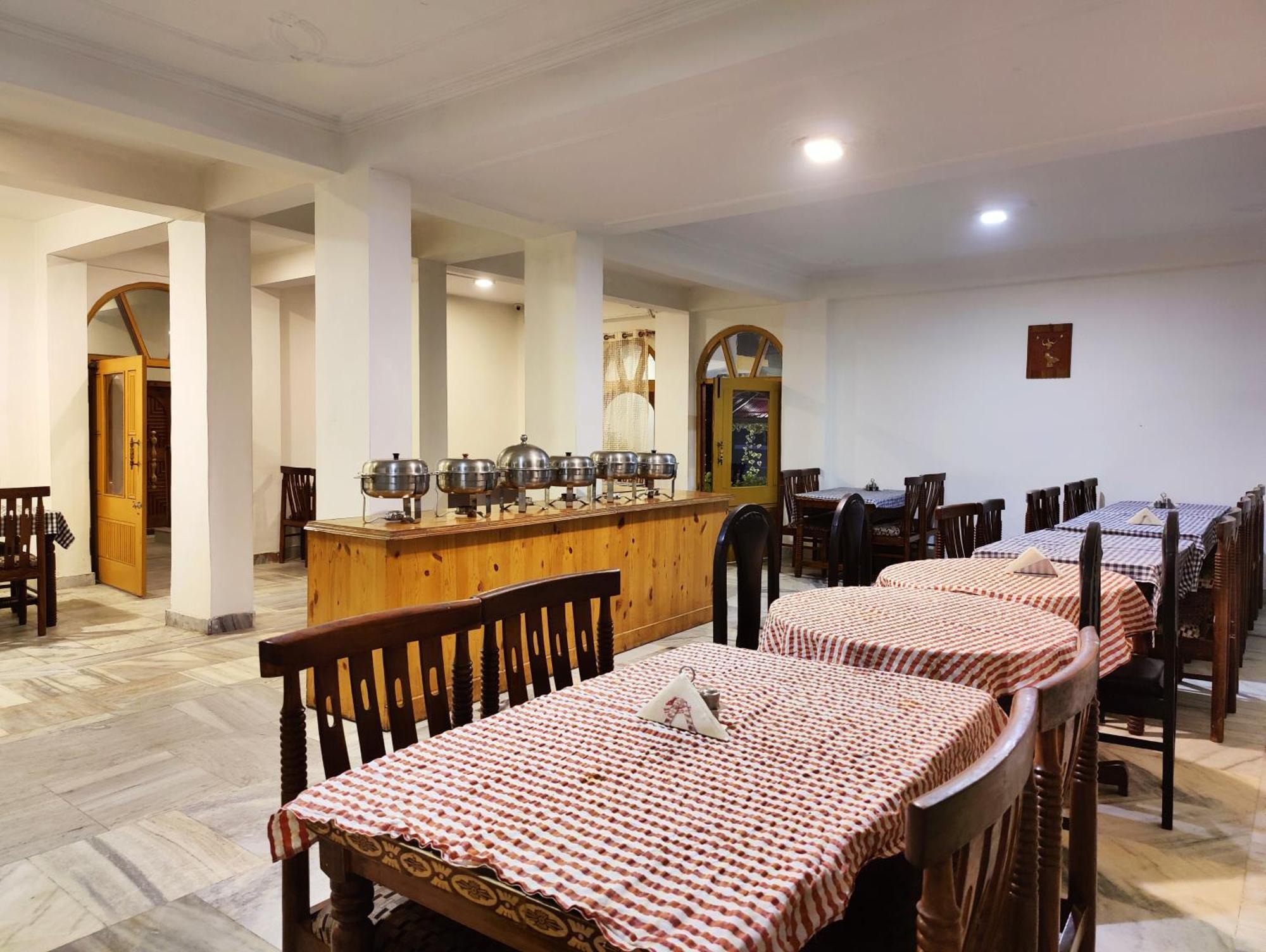 Surya International Hotel Manali Near Mall Road Luaran gambar